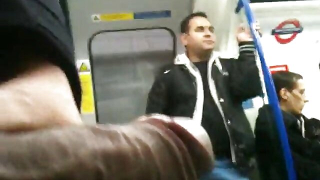 HD :  Blondīne un skaista rudmate piedalās nepatīkamajā anālajā trijniekā Filmu klipi 