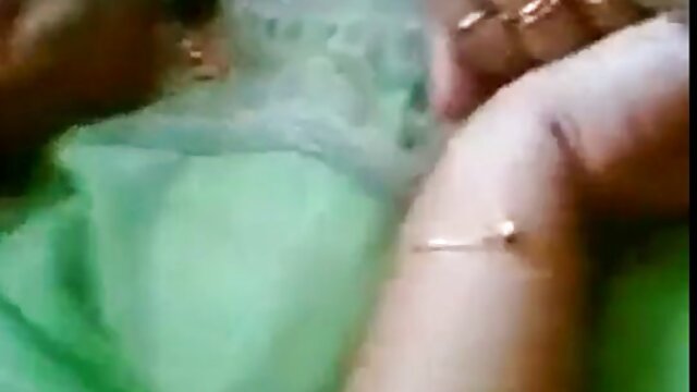 HD :  Āzijas cutie Honey Gold patīk teniss un hard cock urbšanas maksts Filmu klipi 